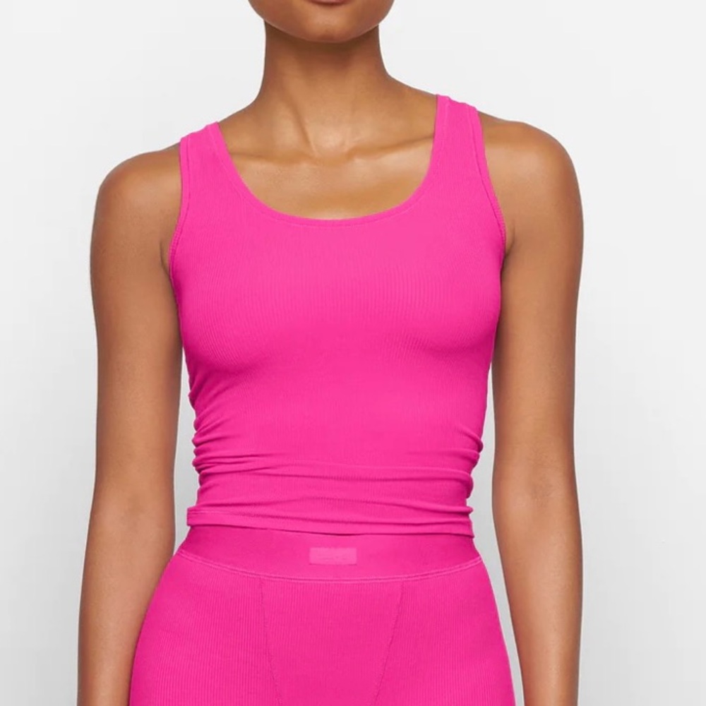 SKIMS Soft Lounge Tank Limited Edition